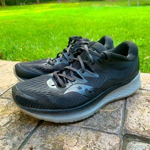 Saucony Ride Iso 2 Running Shoes - Men’s size 9 - Preowned without box